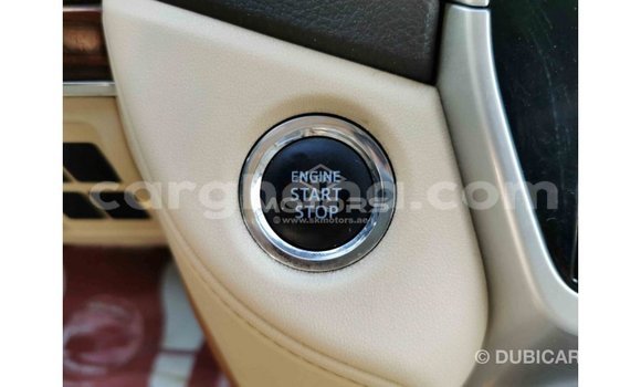 Ra Imported Toyota Land Cruiser funfun Ọkọ̀ in Import - Dubai ni Ashanti Ra Imported Toyota Land Cruiser funfun Ọkọ̀ in Import - Dubai ni Ashanti