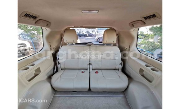 Ra Imported Toyota Land Cruiser funfun Ọkọ̀ in Import - Dubai ni Ashanti Ra Imported Toyota Land Cruiser funfun Ọkọ̀ in Import - Dubai ni Ashanti