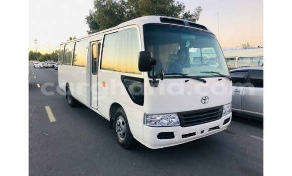 Ra Imported Toyota Coaster funfun Ọkọ̀ in Import - Dubai ni Ashanti Ra Imported Toyota Coaster funfun Ọkọ̀ in Import - Dubai ni Ashanti