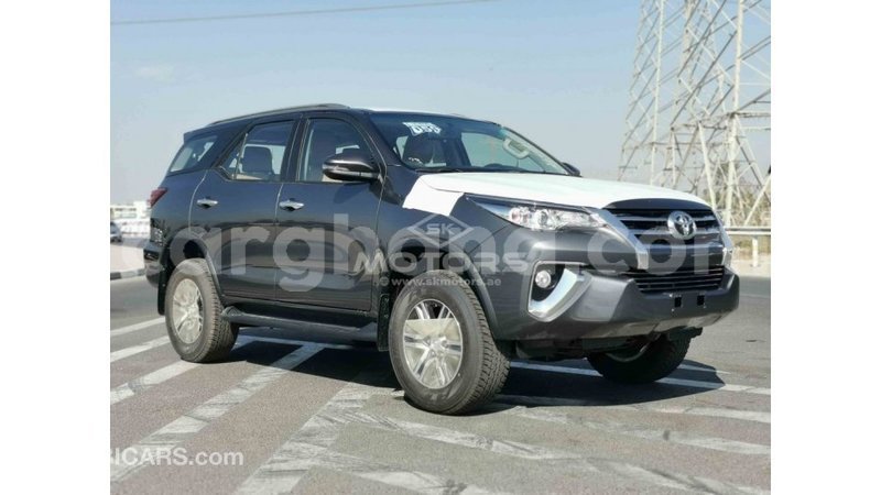 Big with watermark toyota fortuner ashanti import dubai 18259