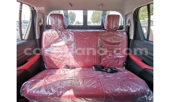 Sayi Imported Toyota Hilux White Mota in Import - Dubai a Ashanti Sayi Imported Toyota Hilux White Mota in Import - Dubai a Ashanti