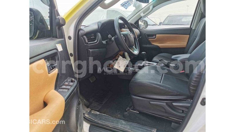 Big with watermark toyota fortuner ashanti import dubai 18294