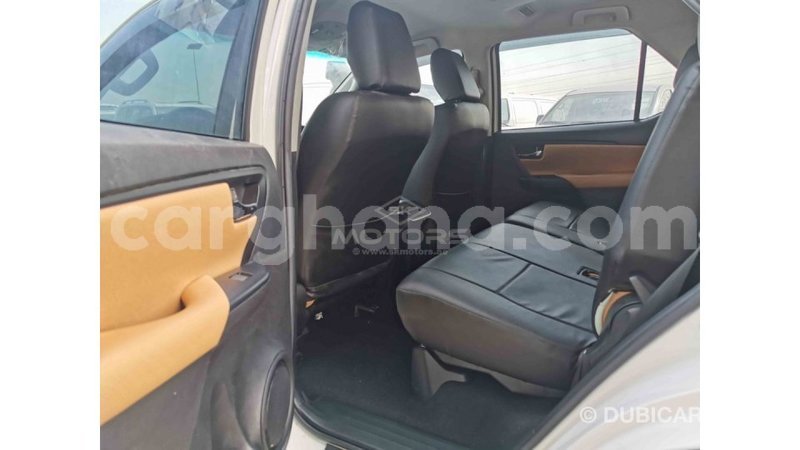 Big with watermark toyota fortuner ashanti import dubai 18294