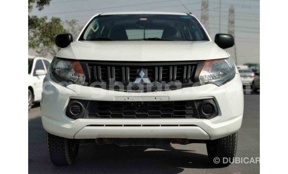 Buy Import Mitsubishi L200 White Car in Import - Dubai in Ashanti Buy Import Mitsubishi L200 White Car in Import - Dubai in Ashanti