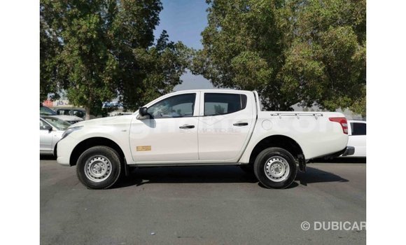 Buy Import Mitsubishi L200 White Car in Import - Dubai in Ashanti Buy Import Mitsubishi L200 White Car in Import - Dubai in Ashanti