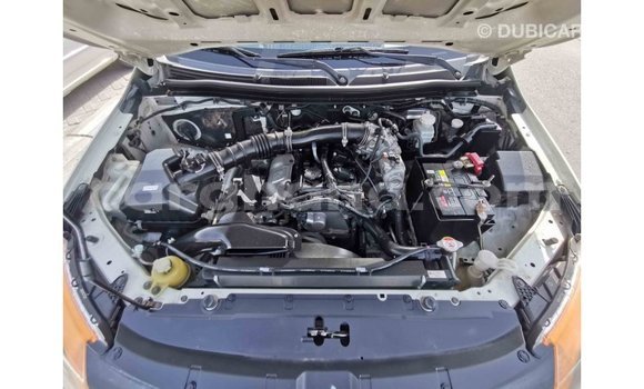 Buy Import Mitsubishi L200 White Car in Import - Dubai in Ashanti Buy Import Mitsubishi L200 White Car in Import - Dubai in Ashanti