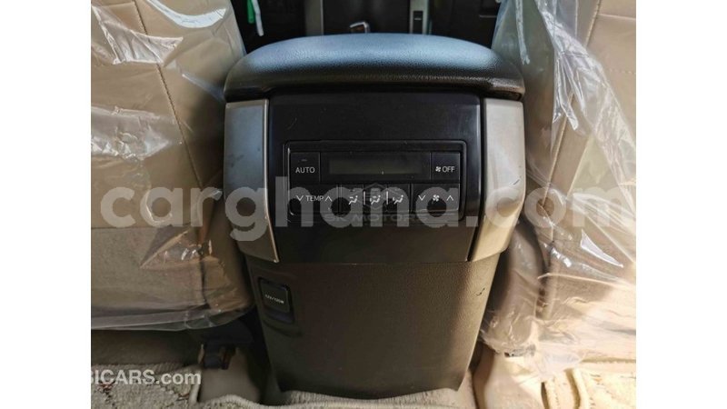 Big with watermark toyota prado ashanti import dubai 18314