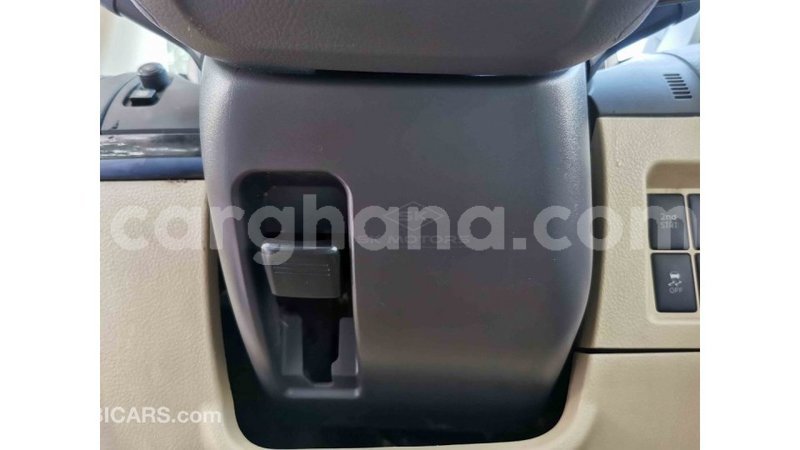 Big with watermark toyota prado ashanti import dubai 18313