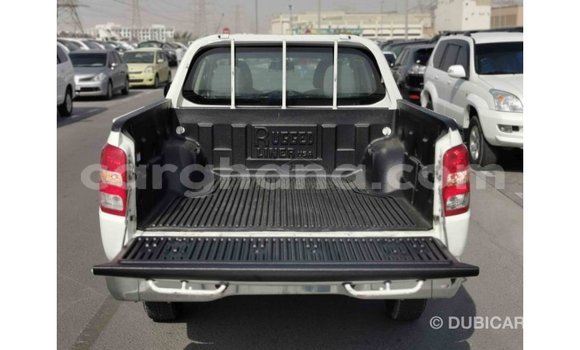 Sayi Imported Mitsubishi L200 White Mota in Import - Dubai a Ashanti Sayi Imported Mitsubishi L200 White Mota in Import - Dubai a Ashanti