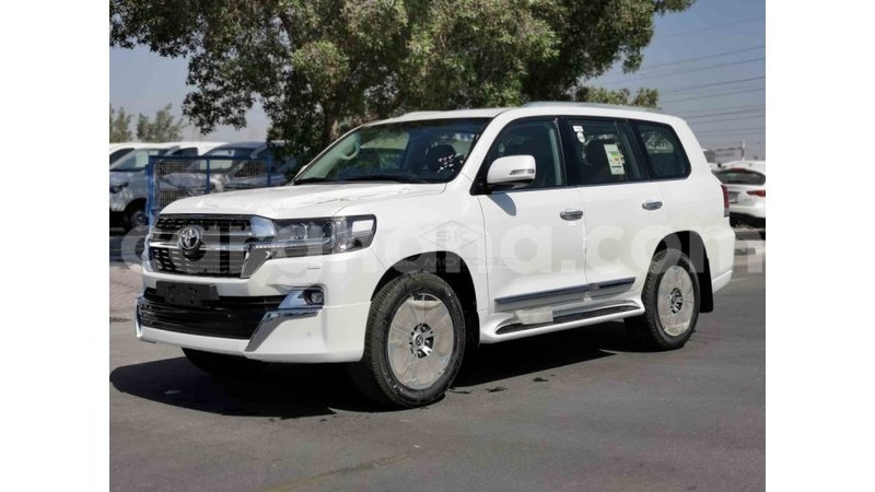 Big with watermark toyota land cruiser ashanti import dubai 18320