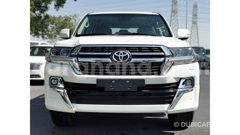 Big with watermark toyota land cruiser ashanti import dubai 18320