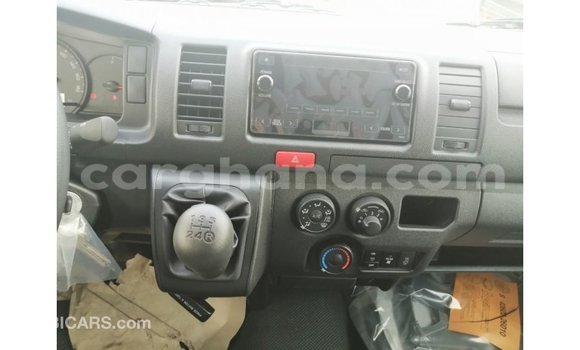 Ra Imported Toyota Hiace funfun Ọkọ̀ in Import - Dubai ni Ashanti Ra Imported Toyota Hiace funfun Ọkọ̀ in Import - Dubai ni Ashanti