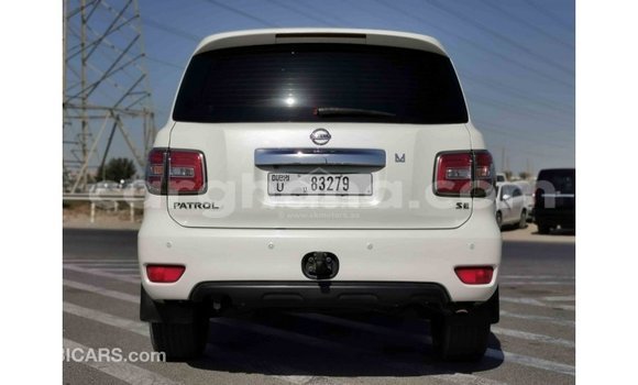 Buy Import Nissan Patrol White Car in Import - Dubai in Ashanti Buy Import Nissan Patrol White Car in Import - Dubai in Ashanti
