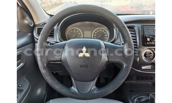Ra Imported Mitsubishi L200 funfun Ọkọ̀ in Import - Dubai ni Ashanti Ra Imported Mitsubishi L200 funfun Ọkọ̀ in Import - Dubai ni Ashanti