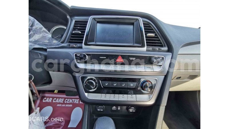 Big with watermark hyundai santa fe ashanti import dubai 18358