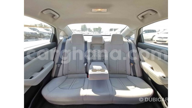 Big with watermark hyundai santa fe ashanti import dubai 18358