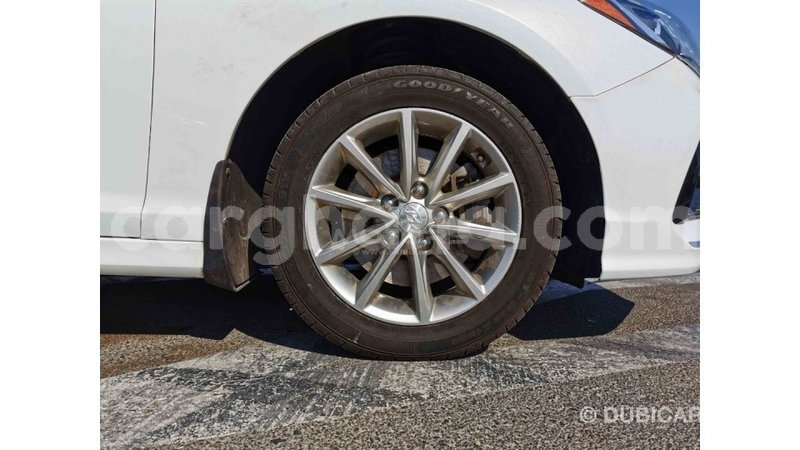 Big with watermark hyundai santa fe ashanti import dubai 18358