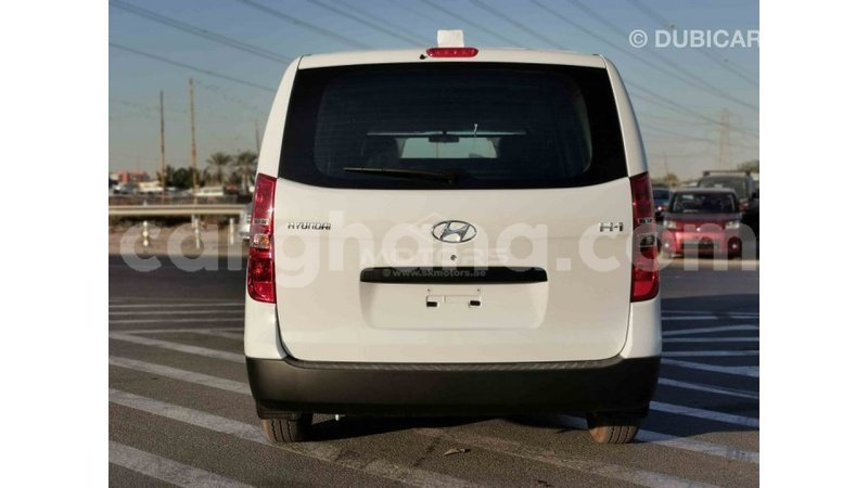 Big with watermark hyundai cargo ashanti import dubai 18376