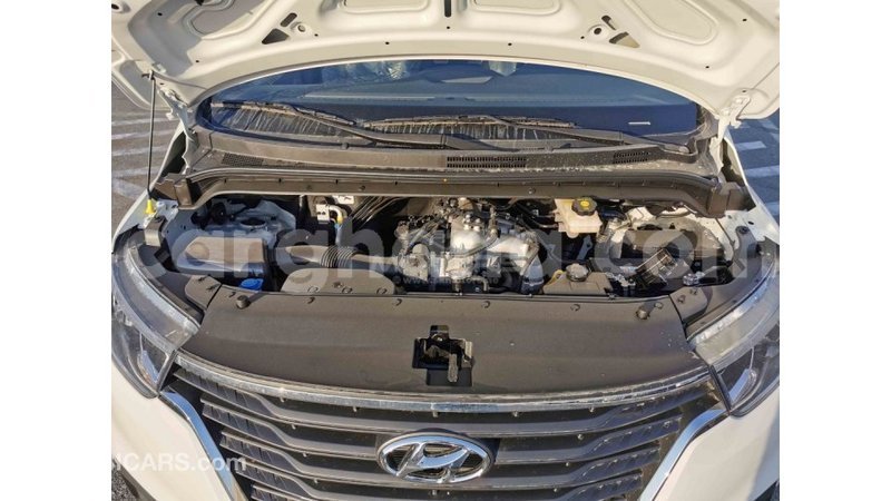 Big with watermark hyundai cargo ashanti import dubai 18376