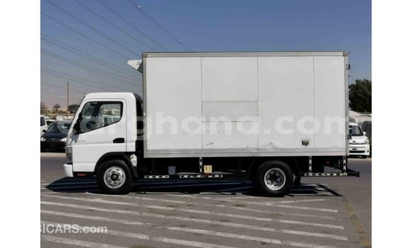 Buy Import Mitsubishi Carisma White Car in Import - Dubai in Ashanti Buy Import Mitsubishi Carisma White Car in Import - Dubai in Ashanti