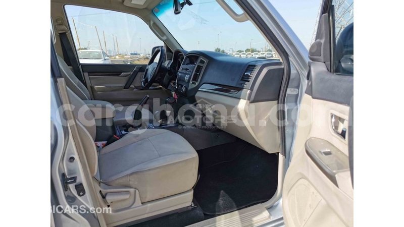 Big with watermark mitsubishi pajero ashanti import dubai 18385