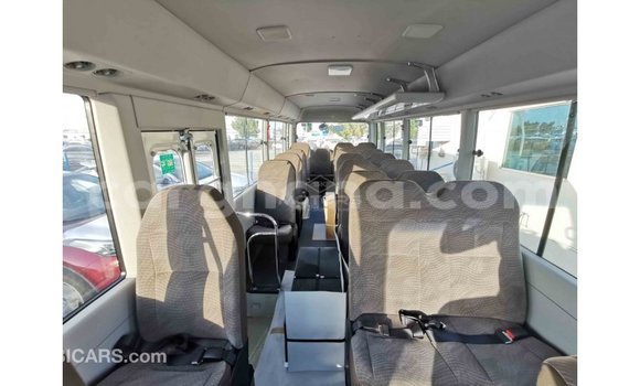 Sayi Imported Toyota Coaster White Mota in Import - Dubai a Ashanti Sayi Imported Toyota Coaster White Mota in Import - Dubai a Ashanti