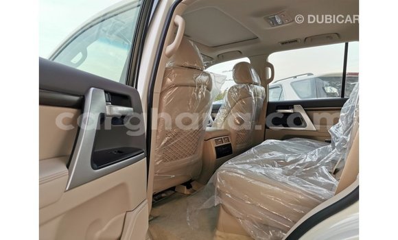 Sayi Imported Toyota Land Cruiser White Mota in Import - Dubai a Ashanti Sayi Imported Toyota Land Cruiser White Mota in Import - Dubai a Ashanti