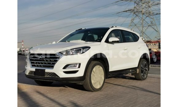 Sayi Imported Hyundai Tucson White Mota in Import - Dubai a Ashanti Sayi Imported Hyundai Tucson White Mota in Import - Dubai a Ashanti