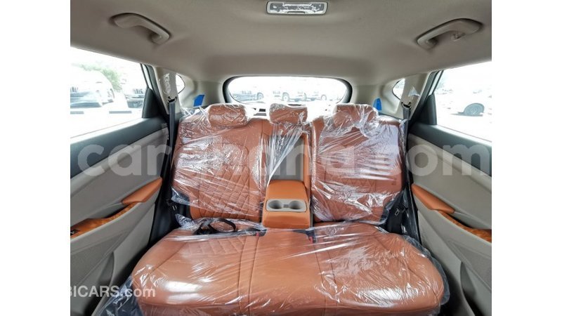 Big with watermark hyundai tucson ashanti import dubai 18410