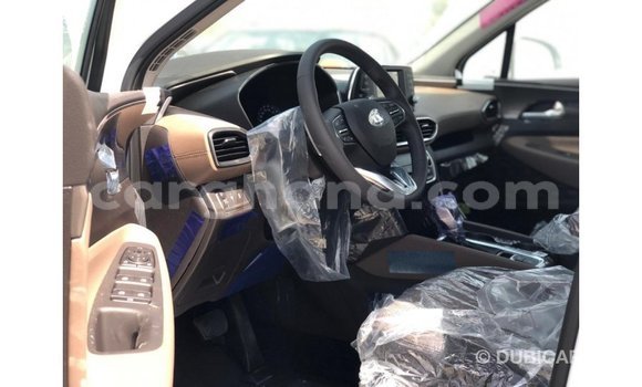 Buy Import Hyundai Santa Fe White Car in Import - Dubai in Ashanti Buy Import Hyundai Santa Fe White Car in Import - Dubai in Ashanti
