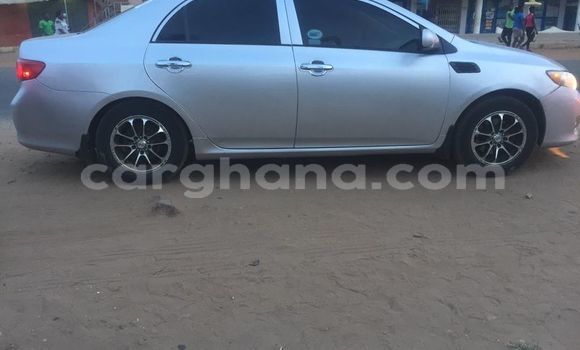 Sayi Na hannu Toyota Corolla Azurfa Mota in Accra a Greater Accra Sayi Na hannu Toyota Corolla Azurfa Mota in Accra a Greater Accra