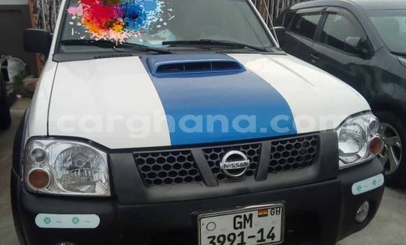 Ra Àlòkù Nissan Hardbody funfun Ọkọ̀ in Accra ni Greater Accra Ra Àlòkù Nissan Hardbody funfun Ọkọ̀ in Accra ni Greater Accra