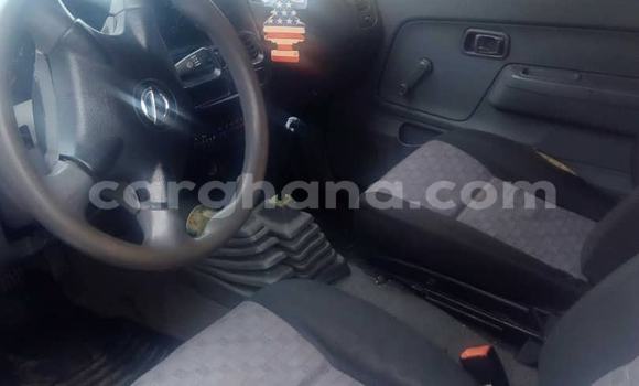 Sayi Na hannu Nissan Hardbody White Mota in Accra a Greater Accra Sayi Na hannu Nissan Hardbody White Mota in Accra a Greater Accra