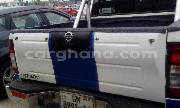 Sayi Na hannu Nissan Hardbody White Mota in Accra a Greater Accra Sayi Na hannu Nissan Hardbody White Mota in Accra a Greater Accra