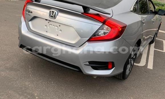 Sayi Na hannu Honda Civic Azurfa Mota in Accra a Greater Accra Sayi Na hannu Honda Civic Azurfa Mota in Accra a Greater Accra