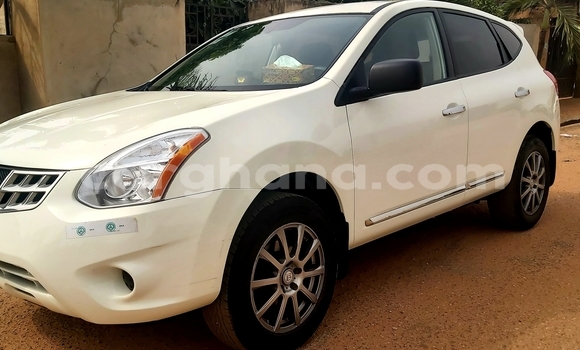 Buy Used Nissan Rogue White Car in Accra in Greater Accra Buy Used Nissan Rogue White Car in Accra in Greater Accra