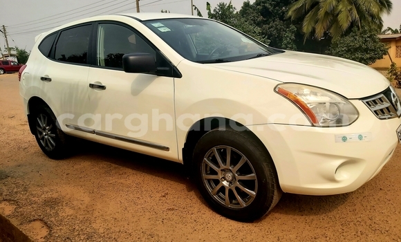 Buy Used Nissan Rogue White Car in Accra in Greater Accra Buy Used Nissan Rogue White Car in Accra in Greater Accra