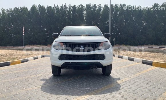 Ra Imported Mitsubishi L200 funfun Ọkọ̀ in Import - Dubai ni Ashanti Ra Imported Mitsubishi L200 funfun Ọkọ̀ in Import - Dubai ni Ashanti