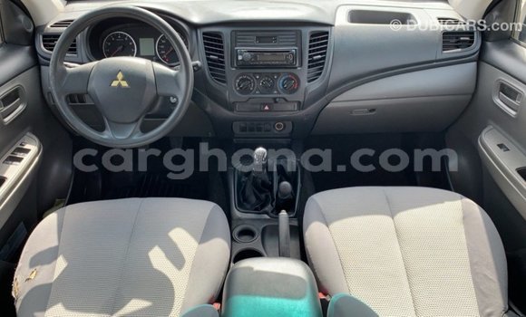 Ra Imported Mitsubishi L200 funfun Ọkọ̀ in Import - Dubai ni Ashanti Ra Imported Mitsubishi L200 funfun Ọkọ̀ in Import - Dubai ni Ashanti