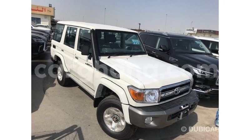 Big with watermark toyota land cruiser ashanti import dubai 18486