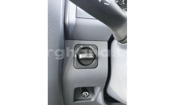 Ra Imported Toyota Land Cruiser funfun Ọkọ̀ in Import - Dubai ni Ashanti Ra Imported Toyota Land Cruiser funfun Ọkọ̀ in Import - Dubai ni Ashanti