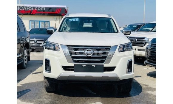 Buy Import Nissan Xterra White Car in Import - Dubai in Ashanti Buy Import Nissan Xterra White Car in Import - Dubai in Ashanti