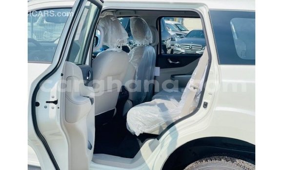 Buy Import Nissan Xterra White Car in Import - Dubai in Ashanti Buy Import Nissan Xterra White Car in Import - Dubai in Ashanti