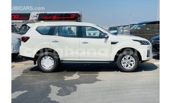 Buy Import Nissan Xterra White Car in Import - Dubai in Ashanti Buy Import Nissan Xterra White Car in Import - Dubai in Ashanti