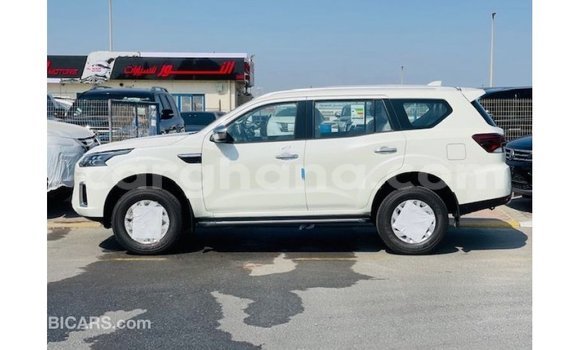 Buy Import Nissan Xterra White Car in Import - Dubai in Ashanti Buy Import Nissan Xterra White Car in Import - Dubai in Ashanti