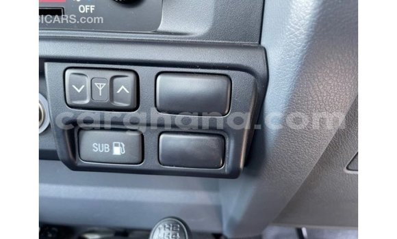 Buy Import Toyota Land Cruiser White Car in Import - Dubai in Ashanti Buy Import Toyota Land Cruiser White Car in Import - Dubai in Ashanti