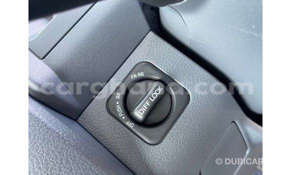 Buy Import Toyota Land Cruiser White Car in Import - Dubai in Ashanti Buy Import Toyota Land Cruiser White Car in Import - Dubai in Ashanti