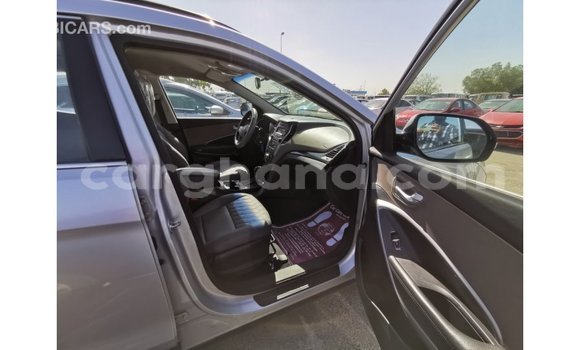 Buy Import Hyundai Santa Fe Other Car in Import - Dubai in Ashanti Buy Import Hyundai Santa Fe Other Car in Import - Dubai in Ashanti