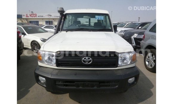 Ra Imported Toyota Land Cruiser funfun Ọkọ̀ in Import - Dubai ni Ashanti Ra Imported Toyota Land Cruiser funfun Ọkọ̀ in Import - Dubai ni Ashanti
