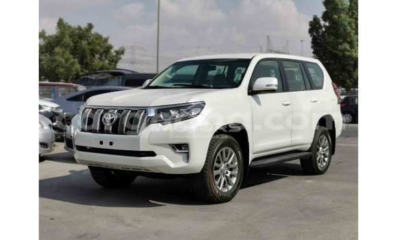 Sayi Imported Toyota Prado White Mota in Import - Dubai a Ashanti Sayi Imported Toyota Prado White Mota in Import - Dubai a Ashanti